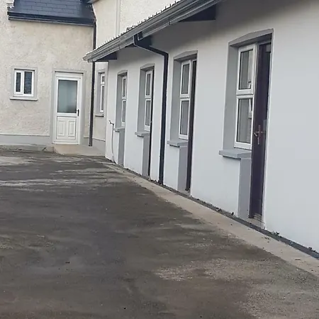 Westend Hostel *